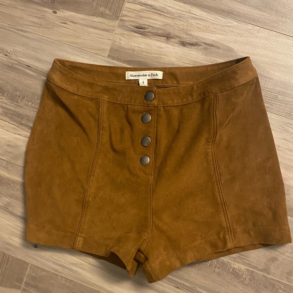Beautiful,soft suede feel material with stretch shorts size 4